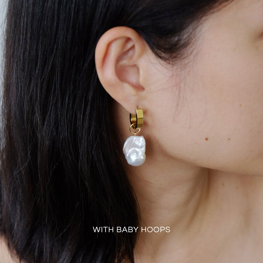 Roque Charms in Pearl