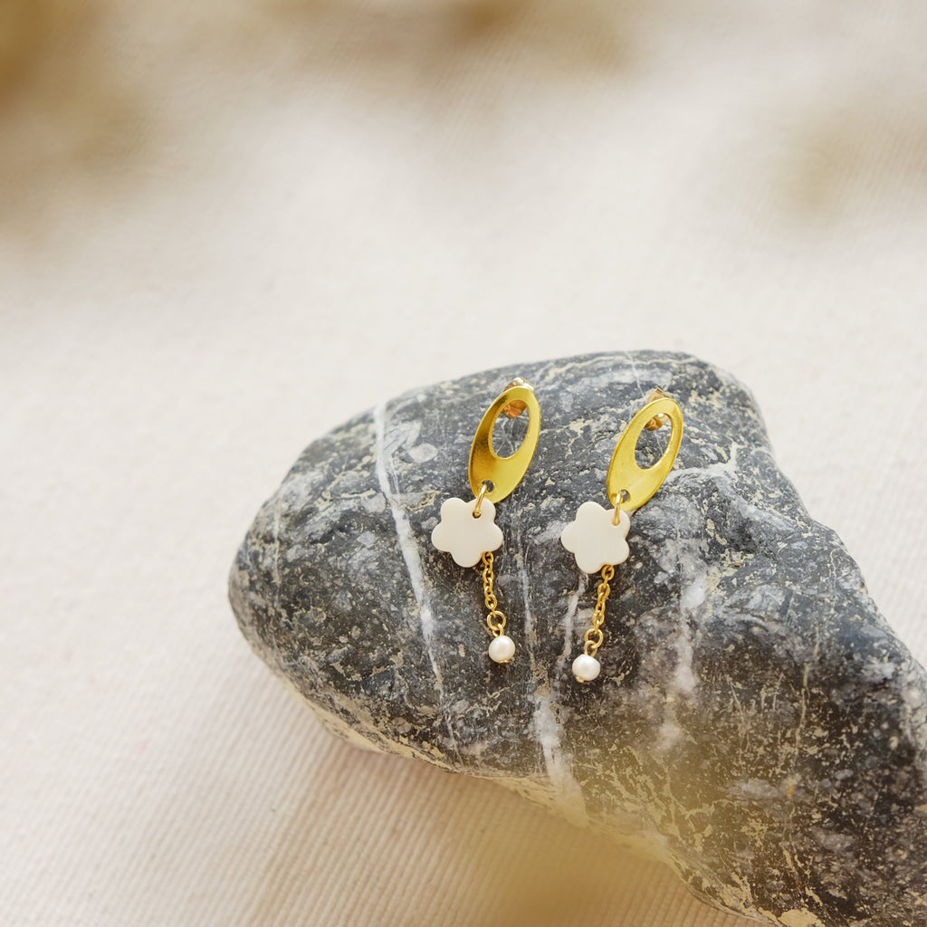 Lagu Earrings in Gold