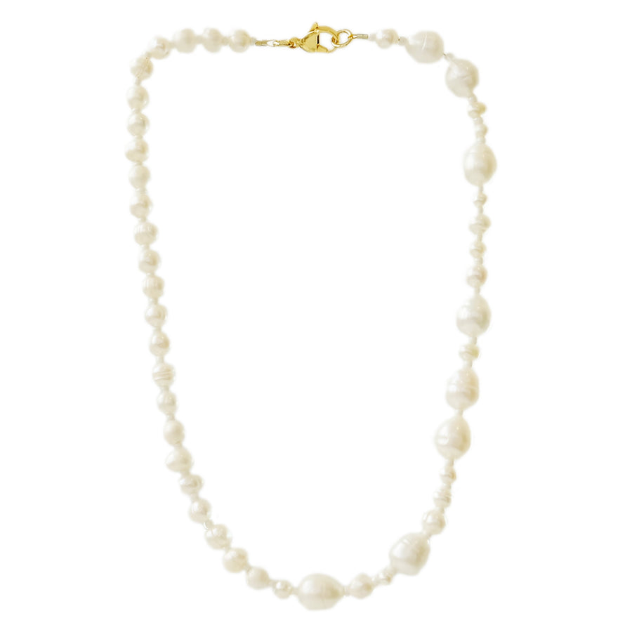 Hailey Necklace in Pearl