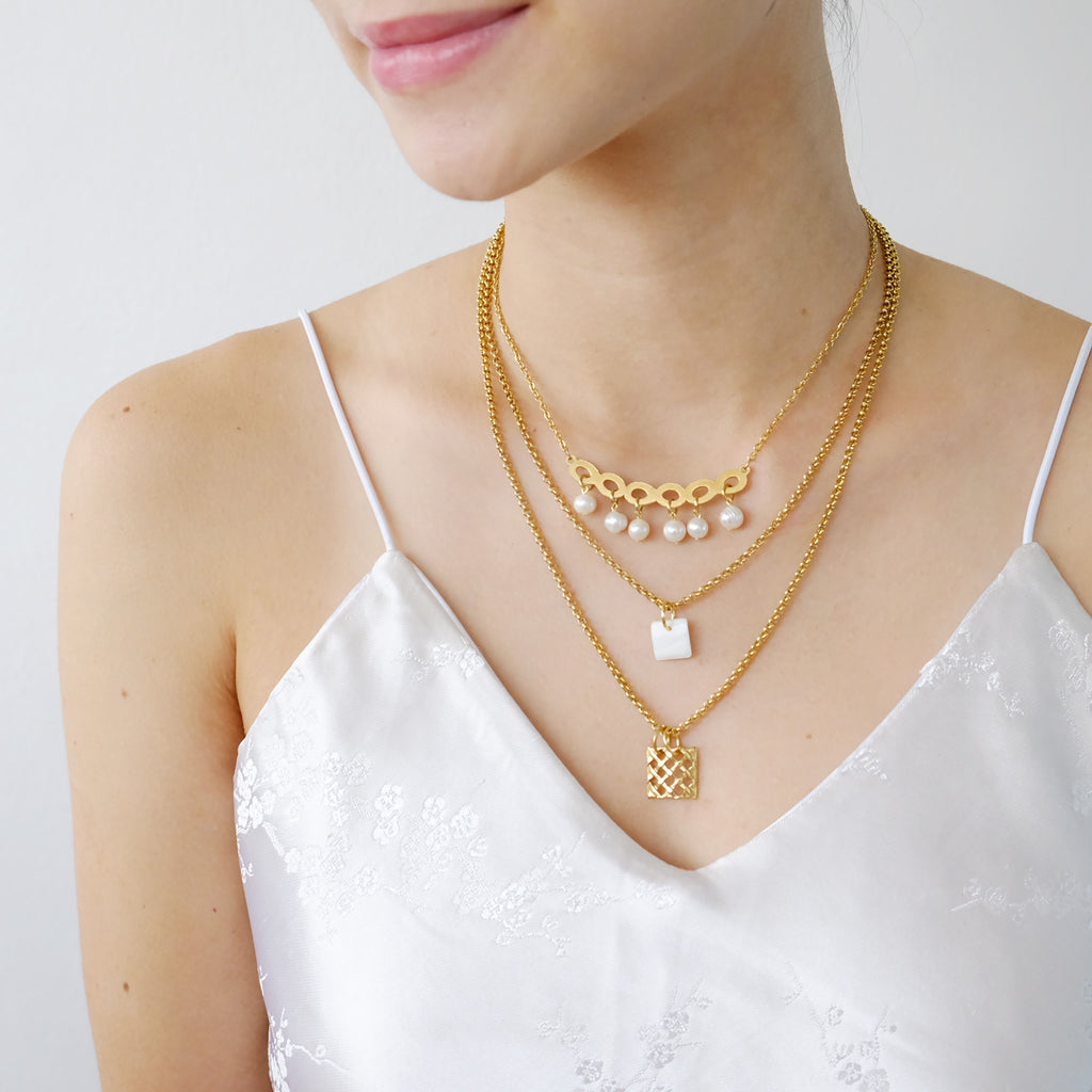 Leia Necklace in Pearl