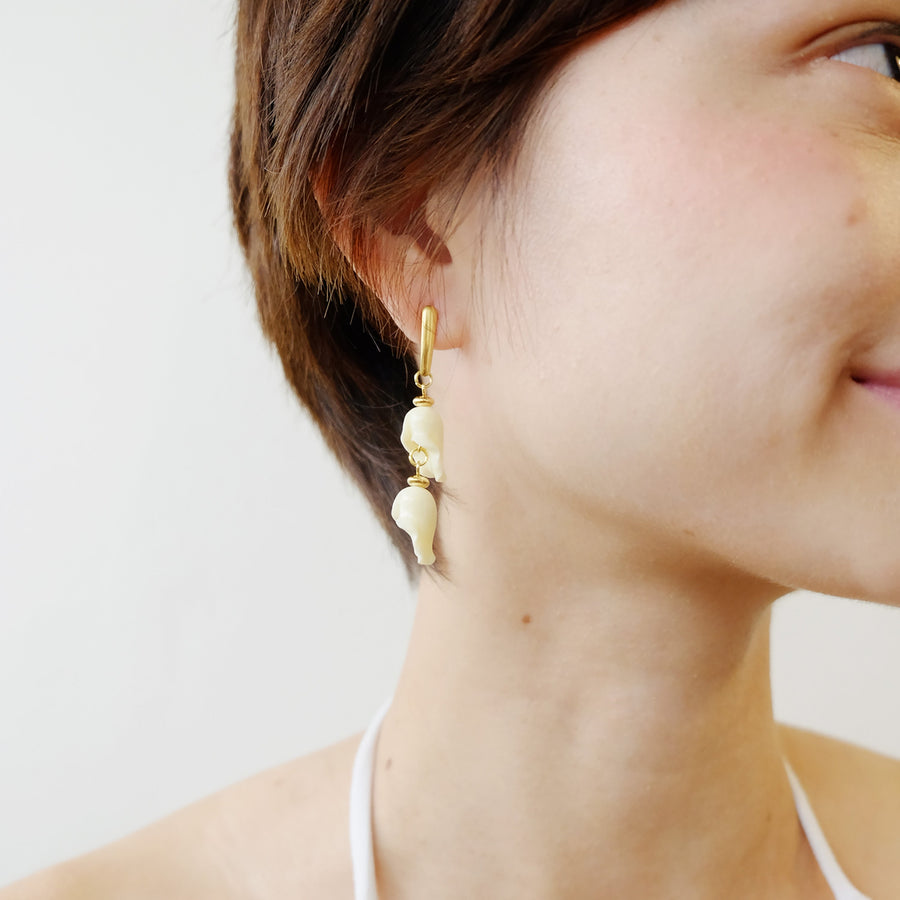 Rosas Earrings in Ivory